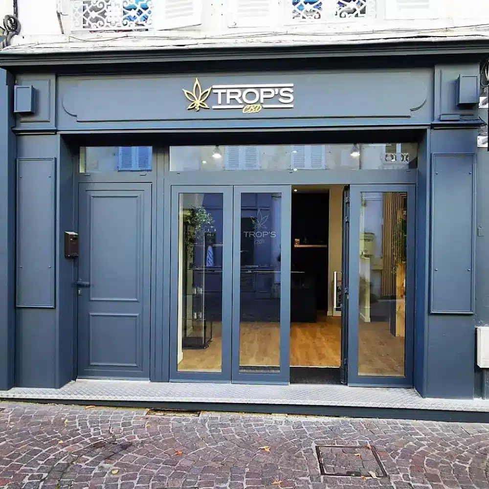 exterieure-magasin-cbd-ville-cognac-trops-cbd